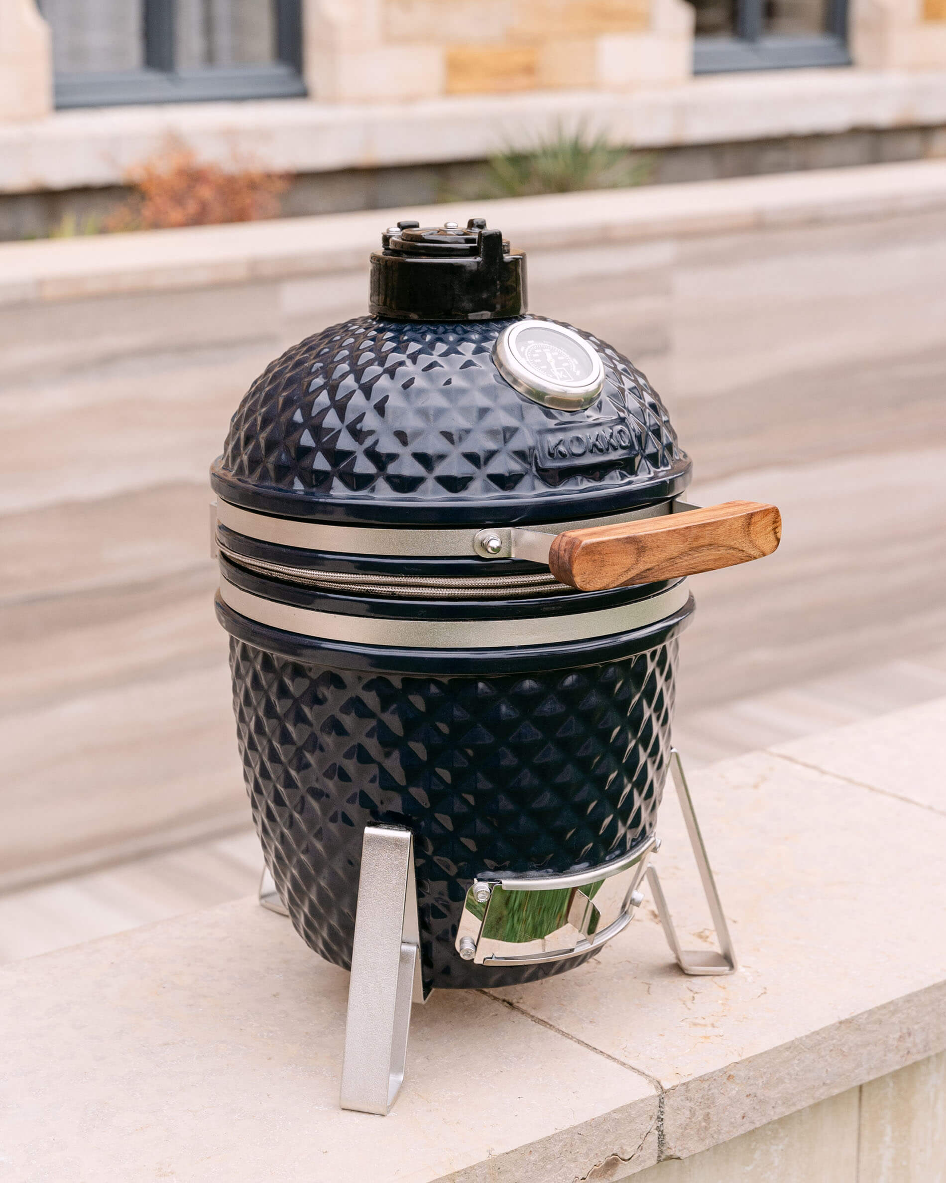 Little Kokko 13 blu navy su supporto