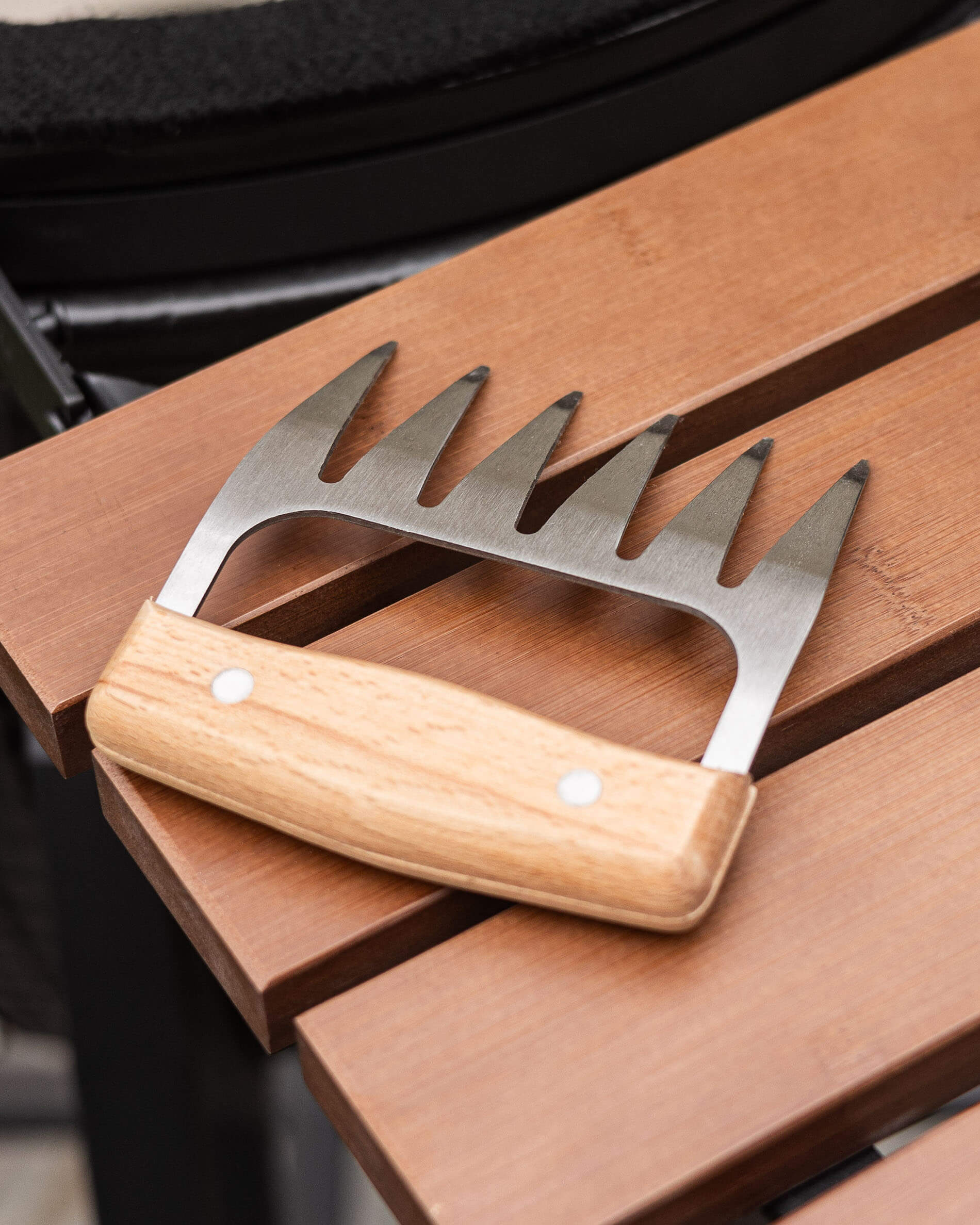 Paire de griffes inox et bois