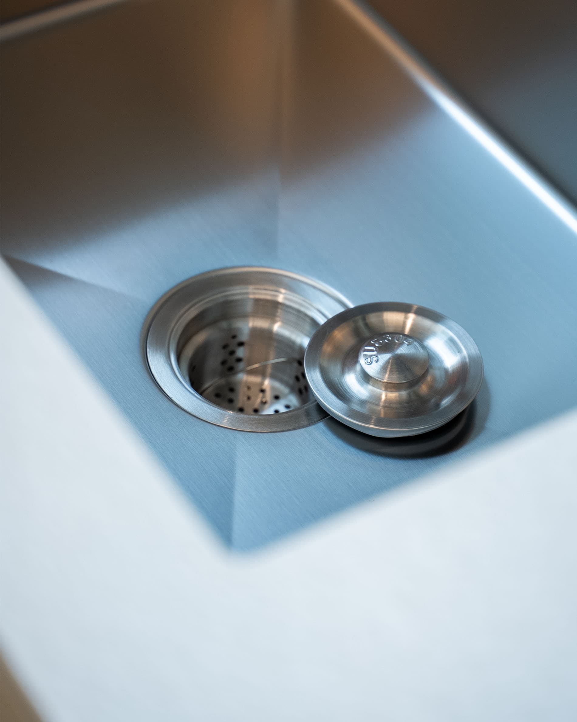 Meuble évier de cuisine d'extérieur PILOTIS