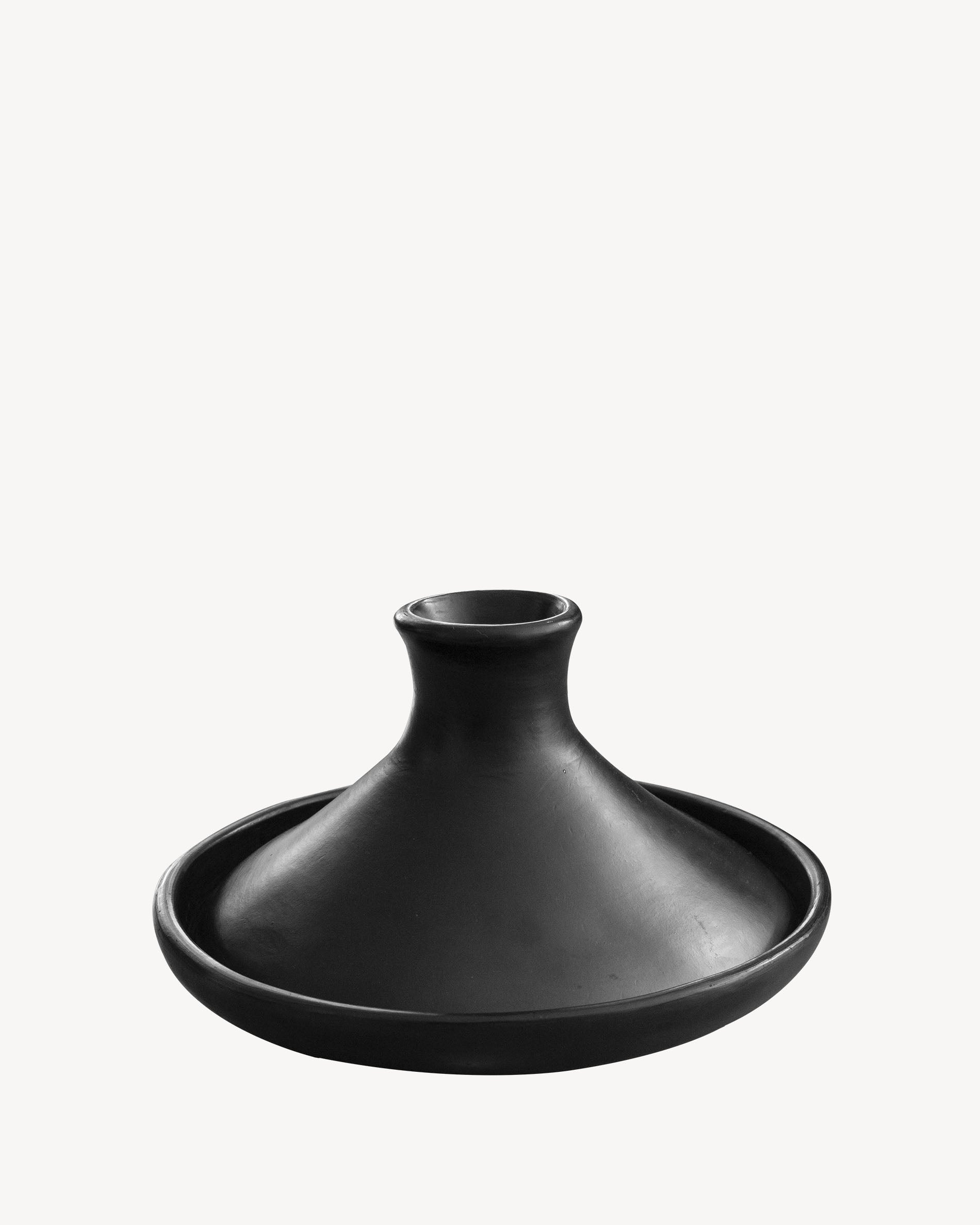 Plat à tajine en argile noire Chamba