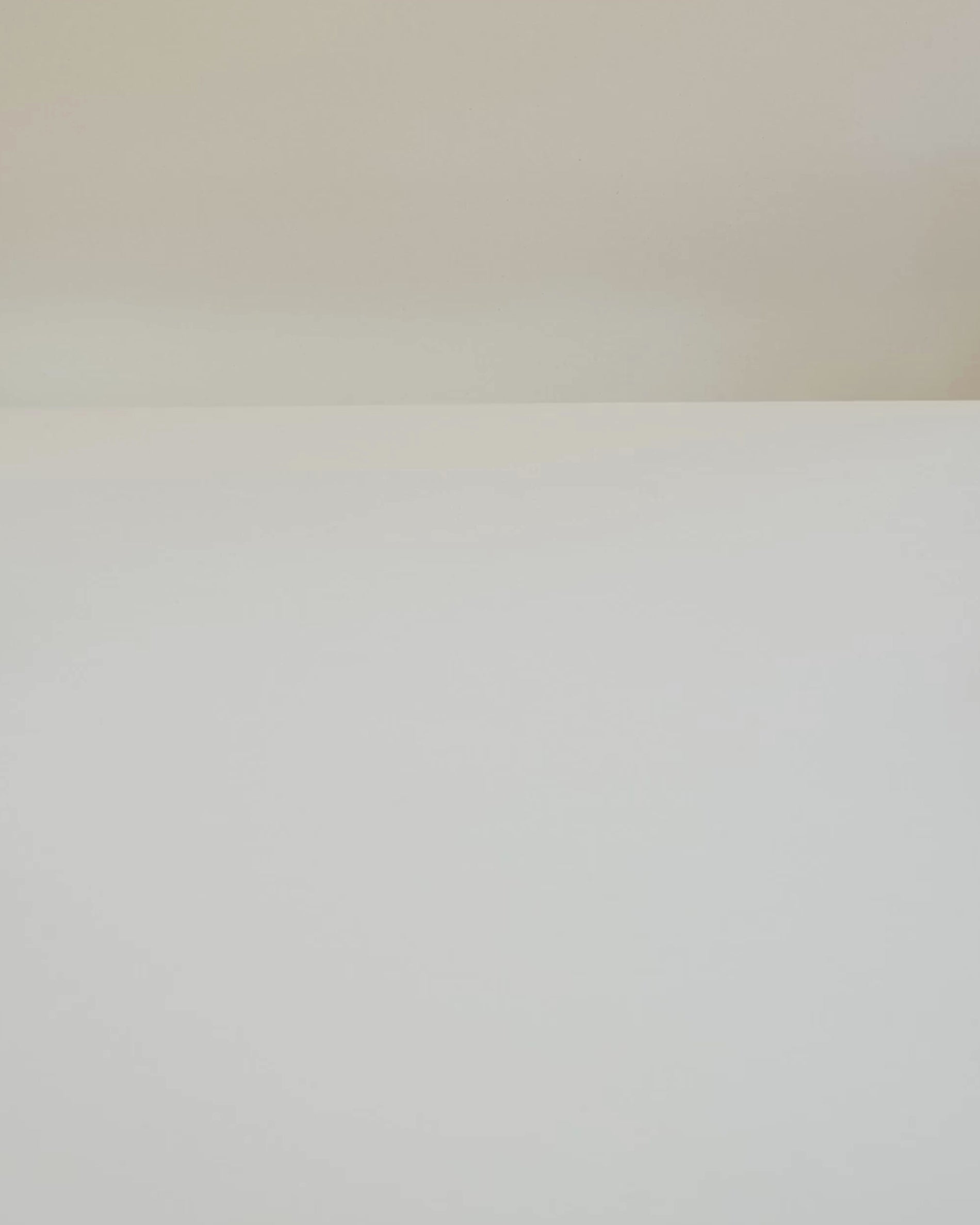 Carica il video: Candela Totem S, alla citronella antizanzare