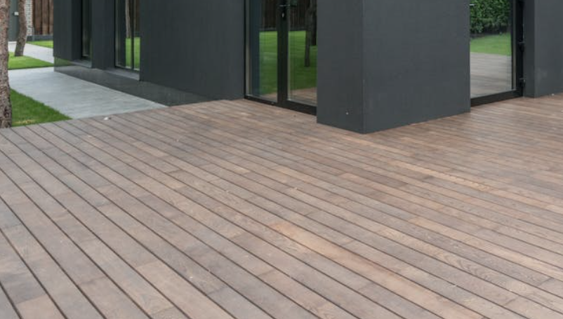 How to renovate and protect a composite wood deck