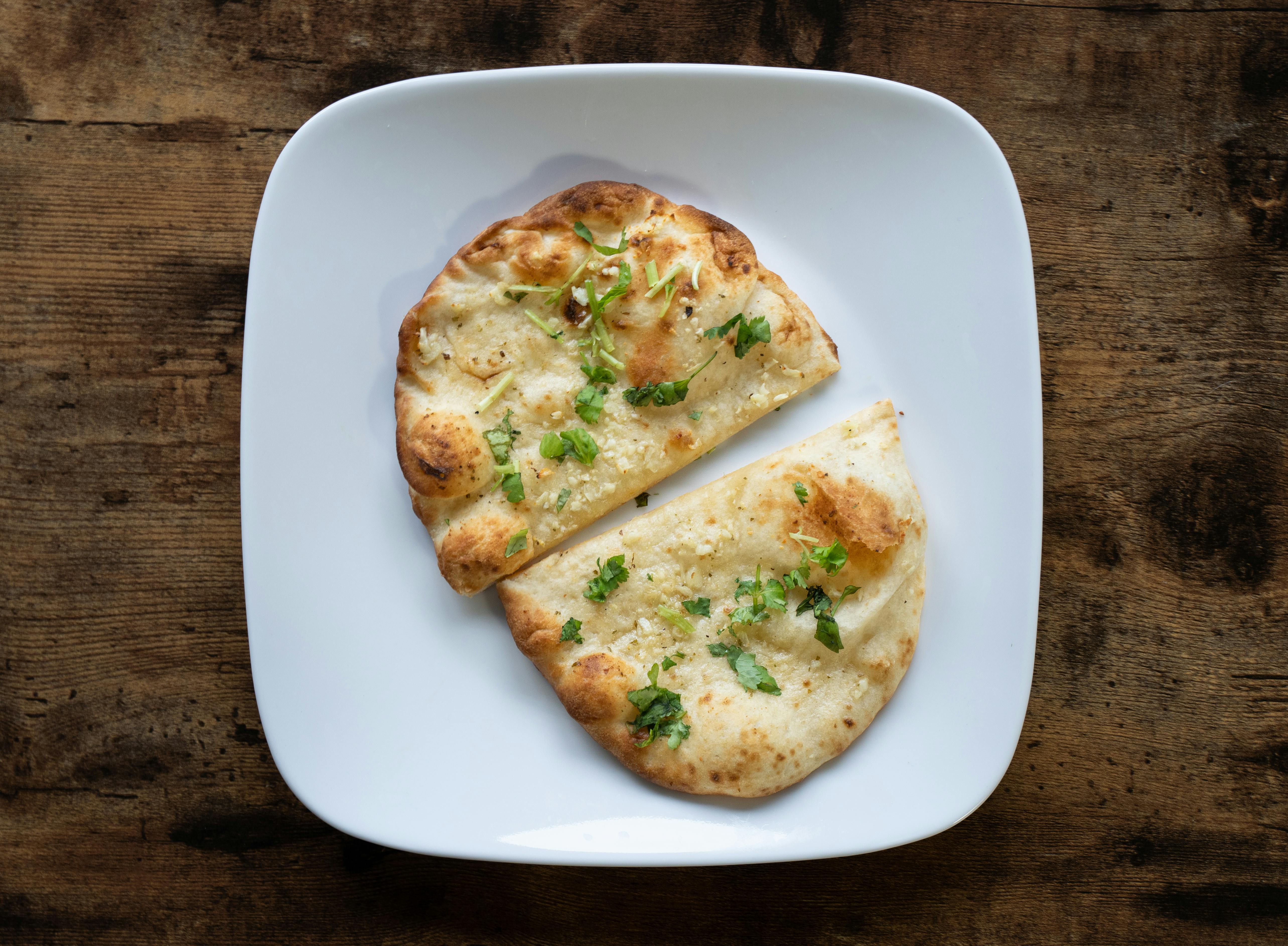 Naans with Fourme d'Ambert cheese
