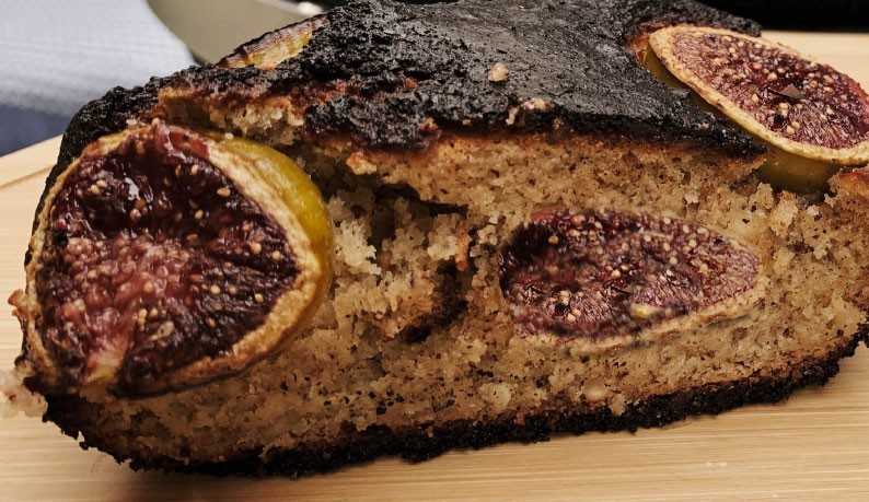 Honey cake with hazelnut and figs